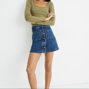 Stretch Denim A-Line Mini Skirt in Salisbury Wash: Patch Pocket Edition